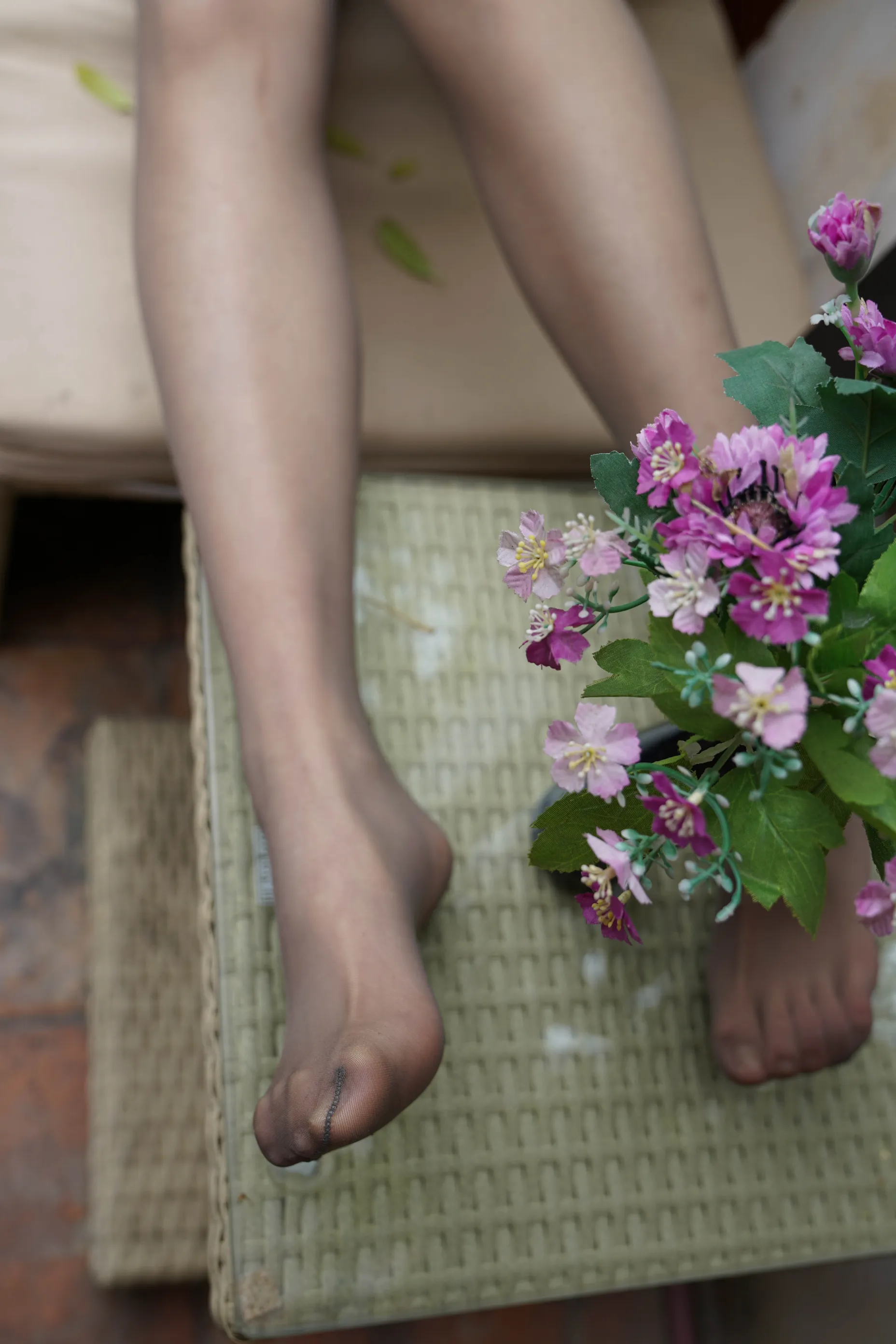 [Mzsock] NO.003 Adolescent girl Xiaoxia has nowhere to place her long legs and silk feet street photography#[83P]-2