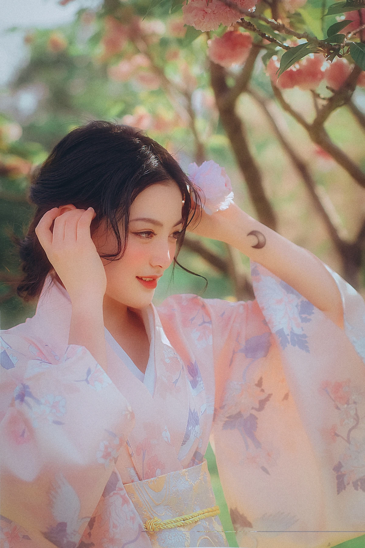 [YITUYU] 2022.12.16 Vol.2689 – The heat and tenderness of spring Rain three years old ya#[38P]-1