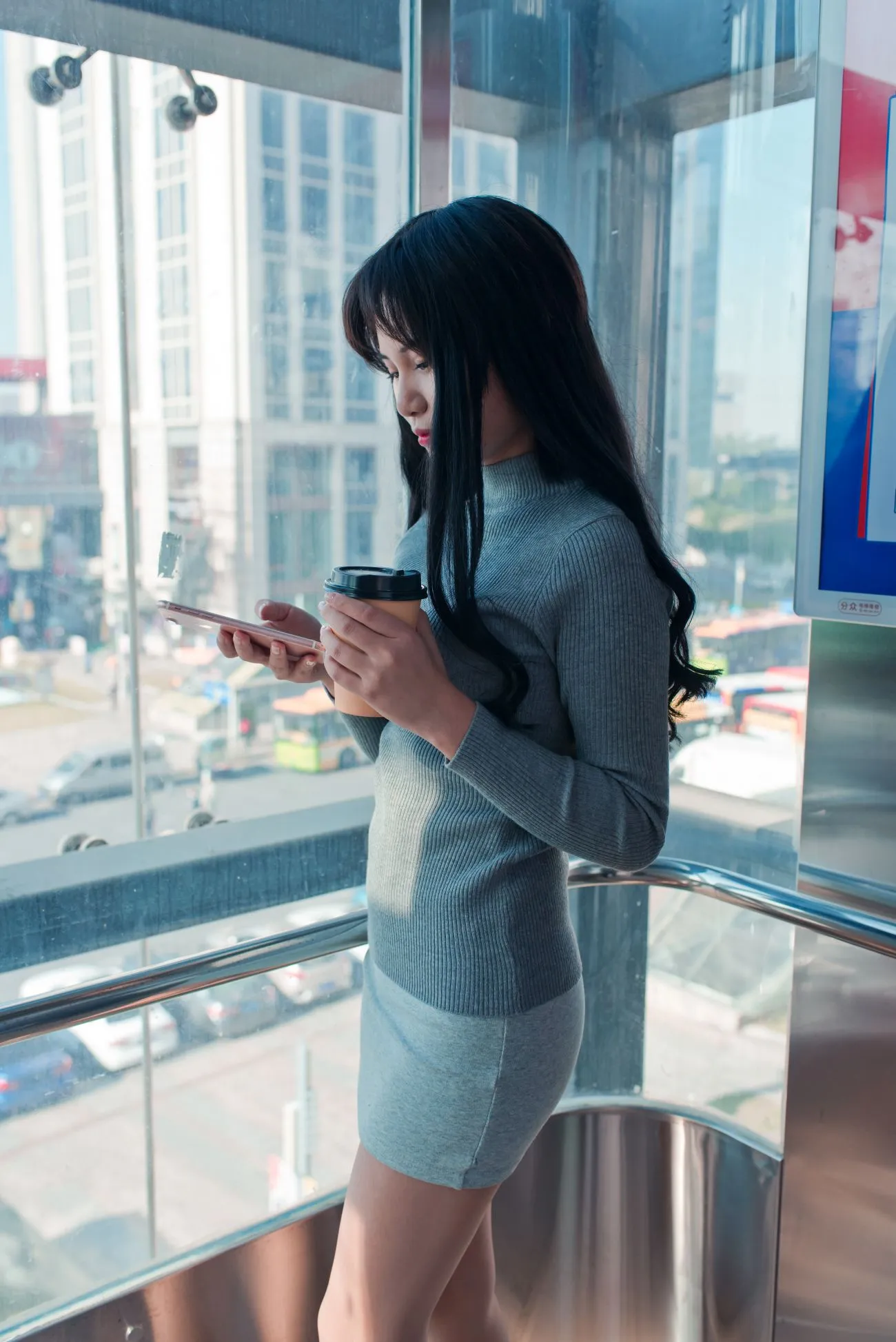 [Mzsock] NO.084 The cute girl in short skirt and silk stockings in the leisure bookstore street photography#[79P]-7