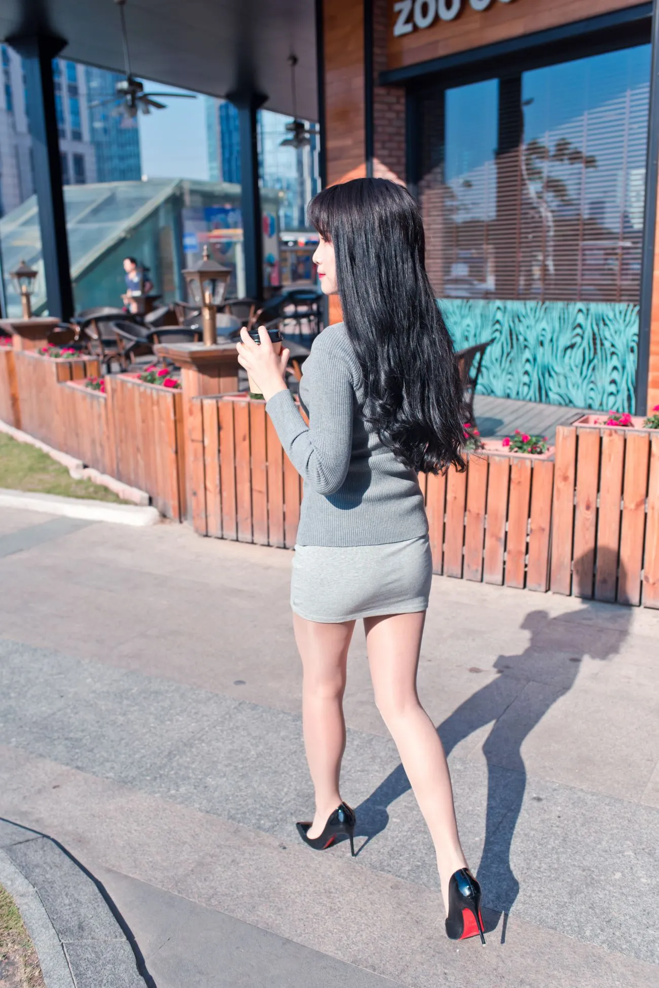 [Mzsock] NO.084 The cute girl in short skirt and silk stockings in the leisure bookstore street photography#[79P]-8