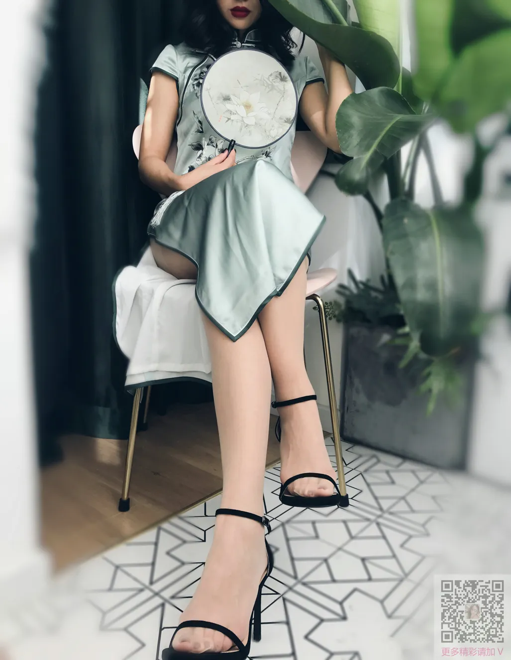 [Mzsock] NO.115 Sister Nia Qiaoqiao’s sexy cheongsam at home street photography#[64P]-2