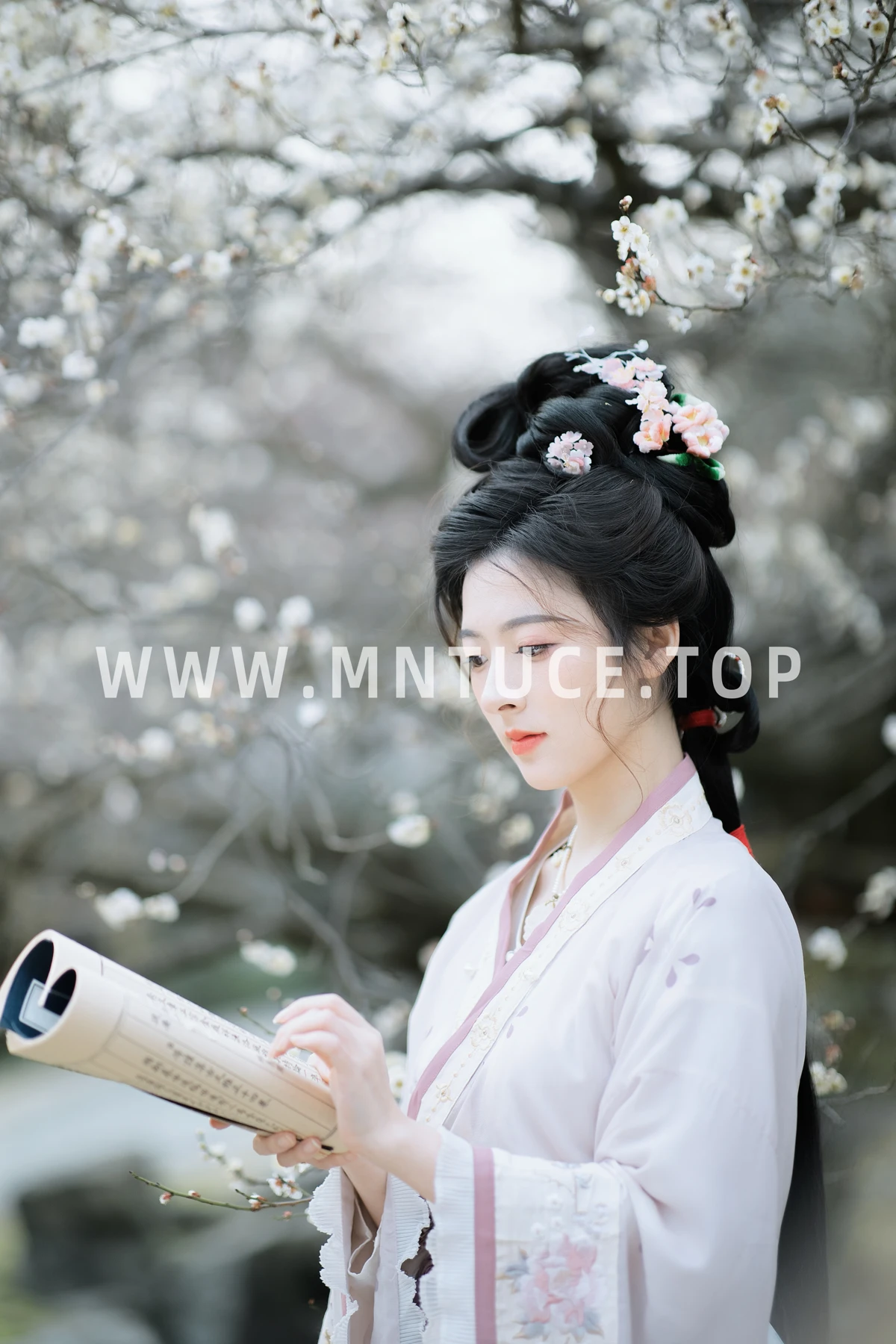 [YITUYU] 2023.03.08 Vol.3022 Exploring Plum Blossoms in Early Spring Ming Shu Cai Cai#[46P]-10