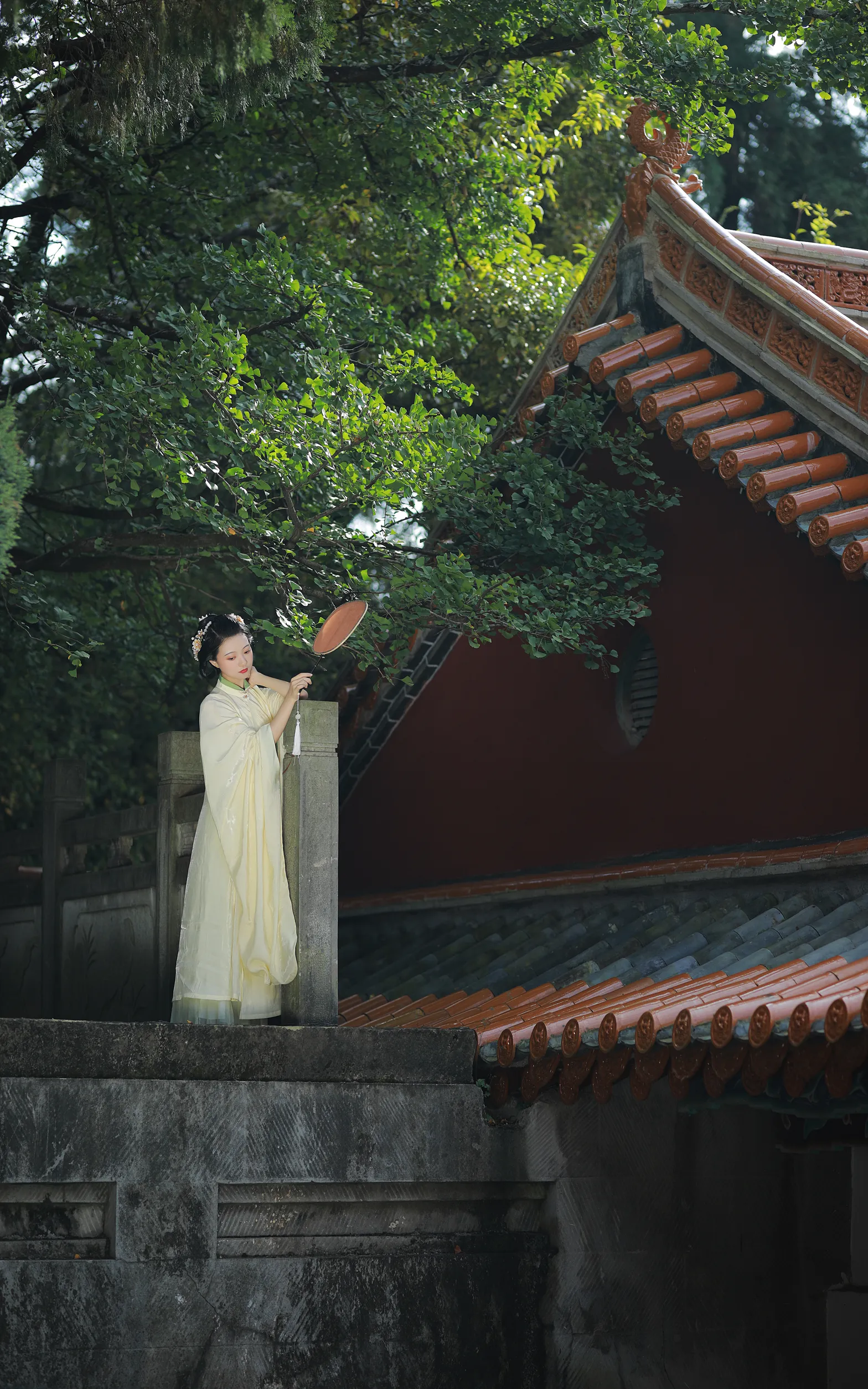 [YITUYU] 2022.11.30 Vol.2561 – Light Spring Mountain YunFleur#[40P]-2