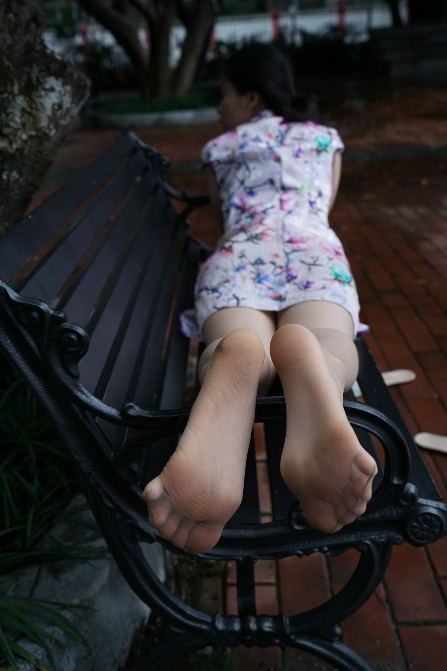 [Mzsock] NO.002 Xiaoshi, a male doctor, works part-time as a model with silky feet street photography#[94P]-4