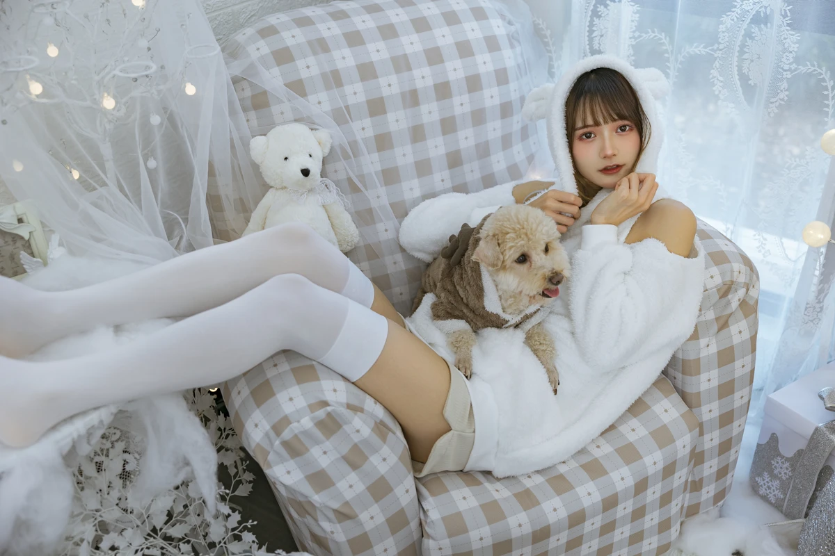 [YITUYU] 2022.12.17 Vol.2702 – Warm Girls and Pets Rabbit Zzz won't eat carrots#[24P]-7