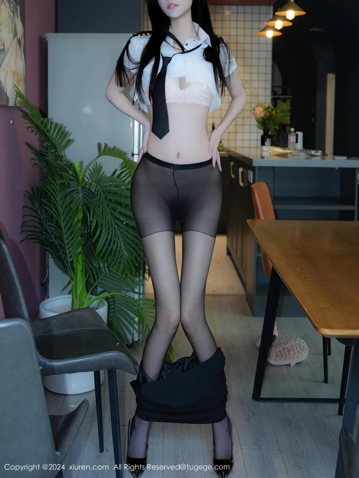 [XiuRen] 2024.10.25 No.9349 Erikaki#[77P]-1