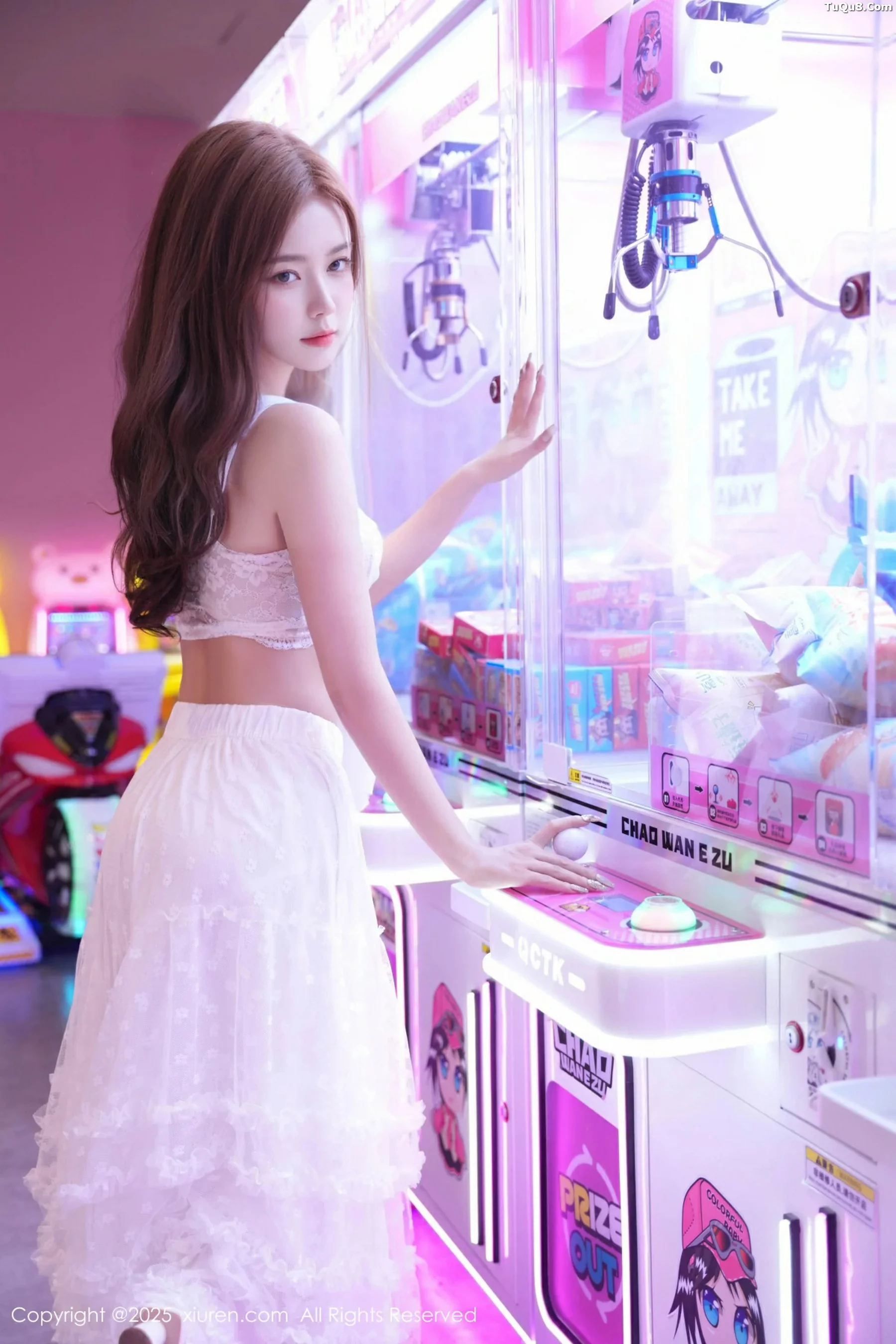 [XiuRen] 20250922 N10791 Shoot the cucumber#[74P]-2