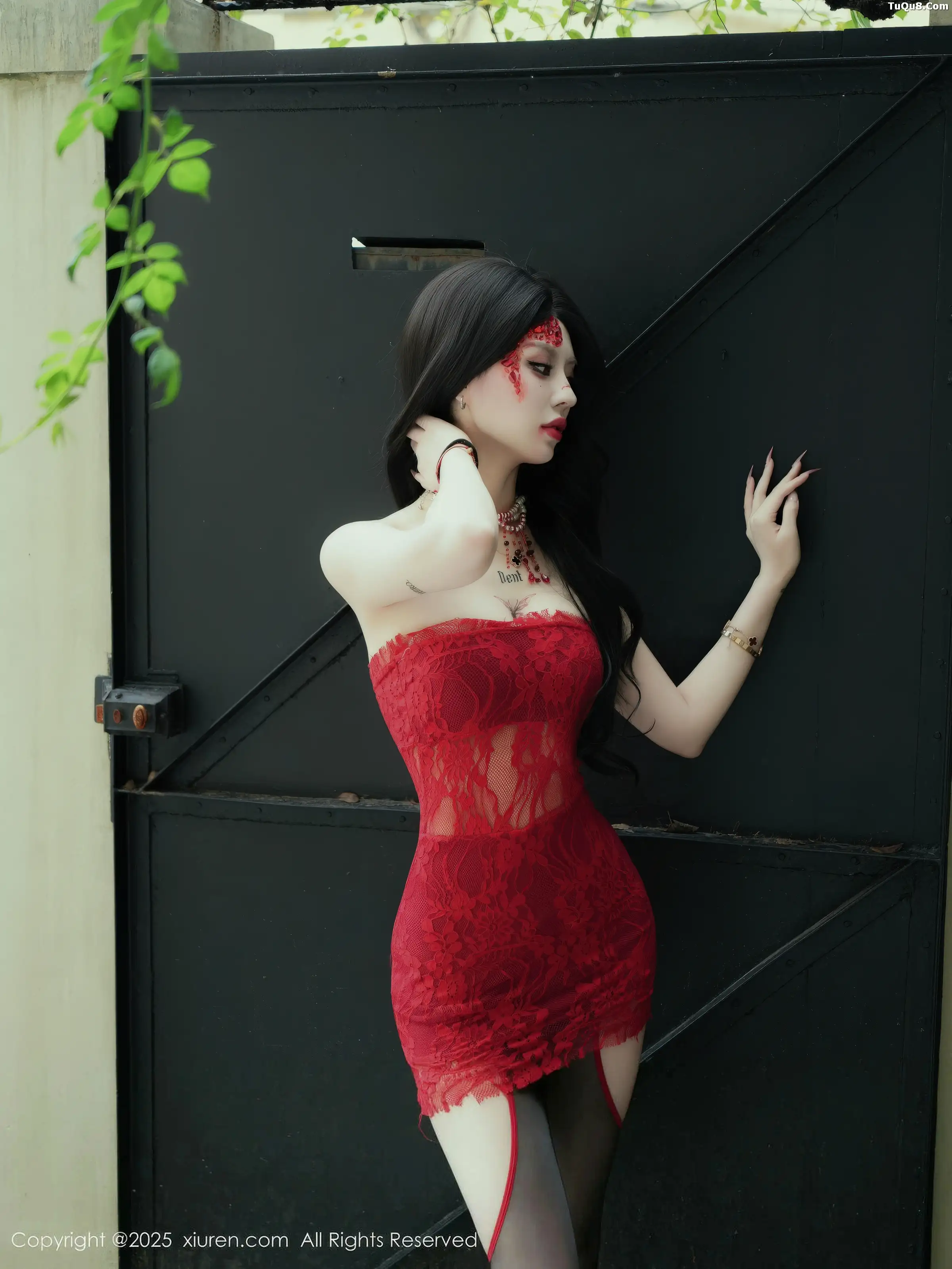 [XiuRen] 20251126 N11032 April month#[85P]-4