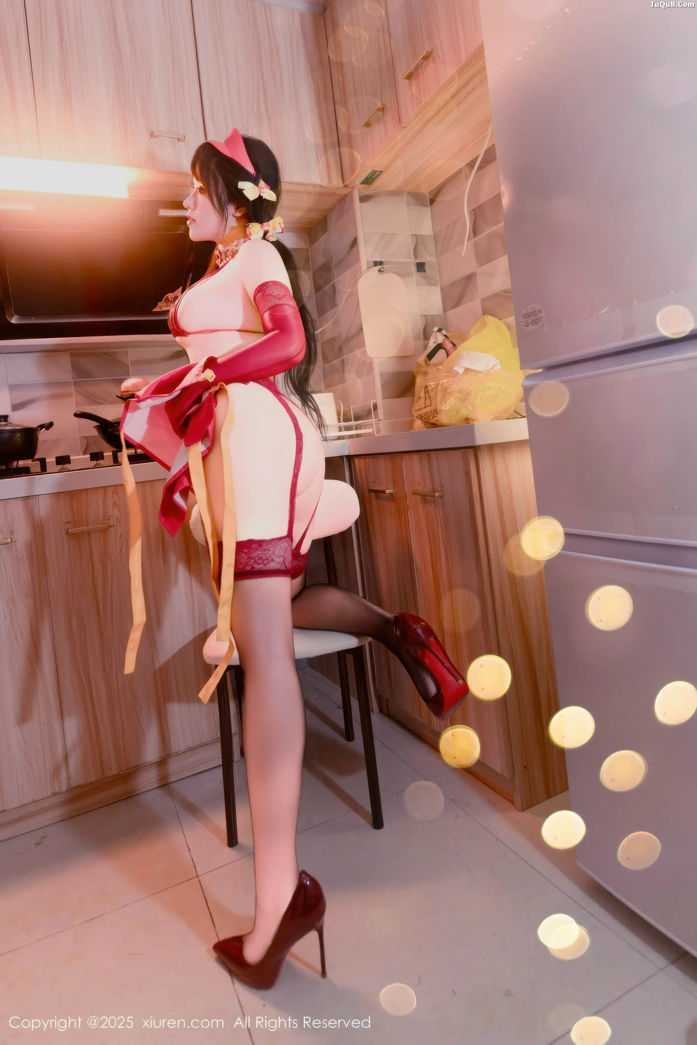 [XiuRen] 20251225 N11154 Xixi loves eating strawberries#[78P]-2