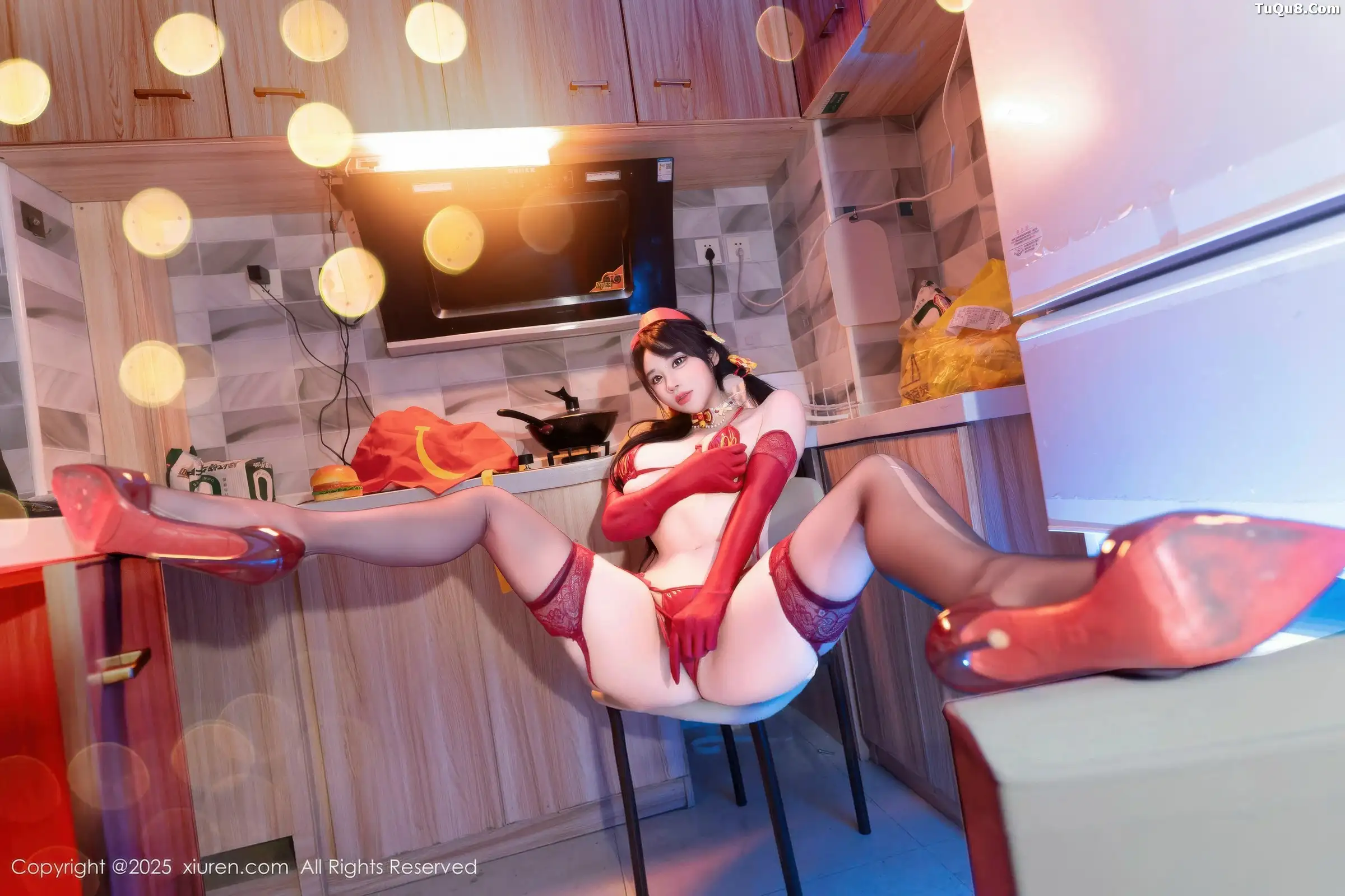 [XiuRen] 20251225 N11154 Xixi loves eating strawberries#[78P]-9