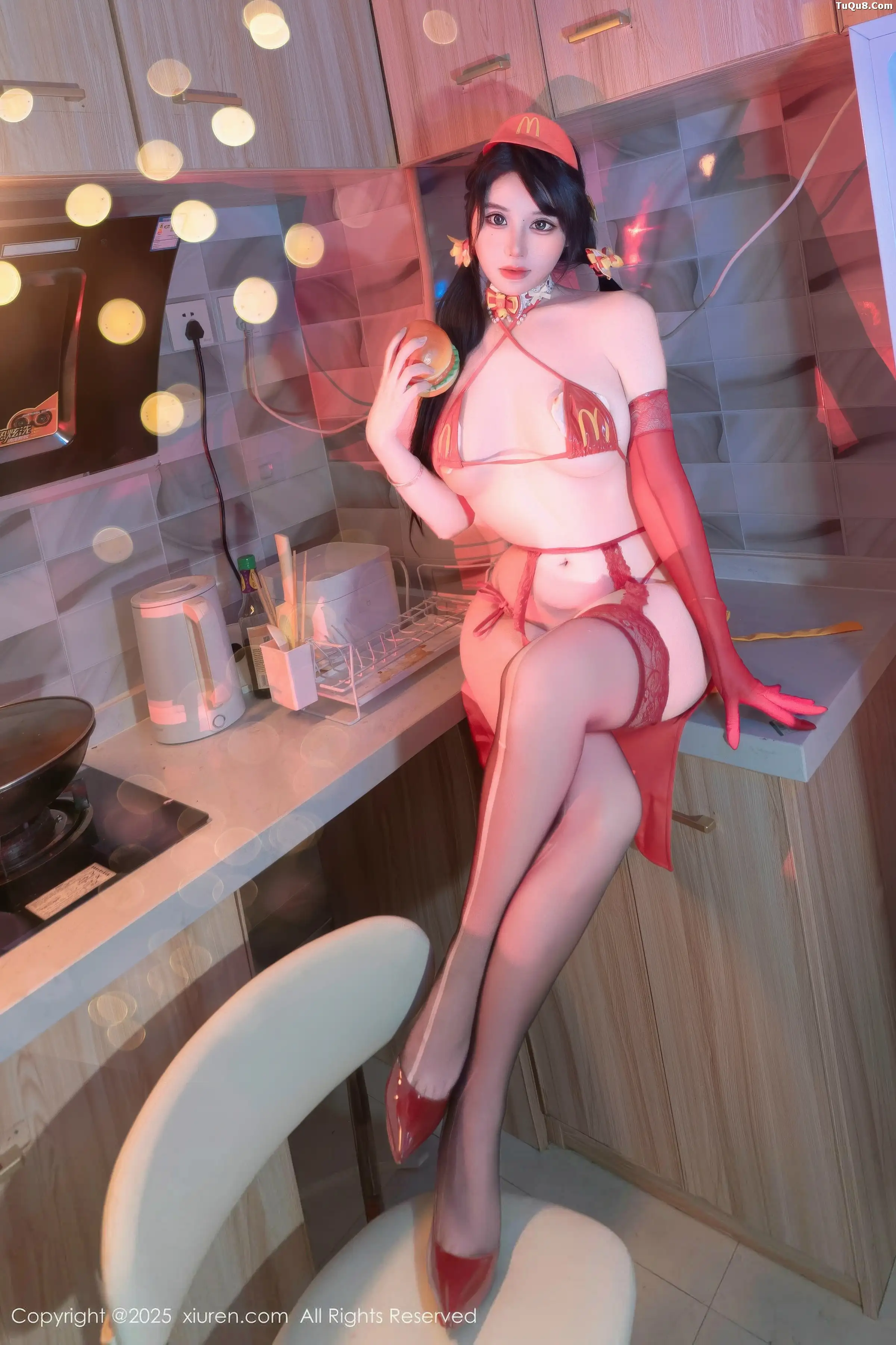 [XiuRen] 20251225 N11154 Xixi loves eating strawberries#[78P]-3