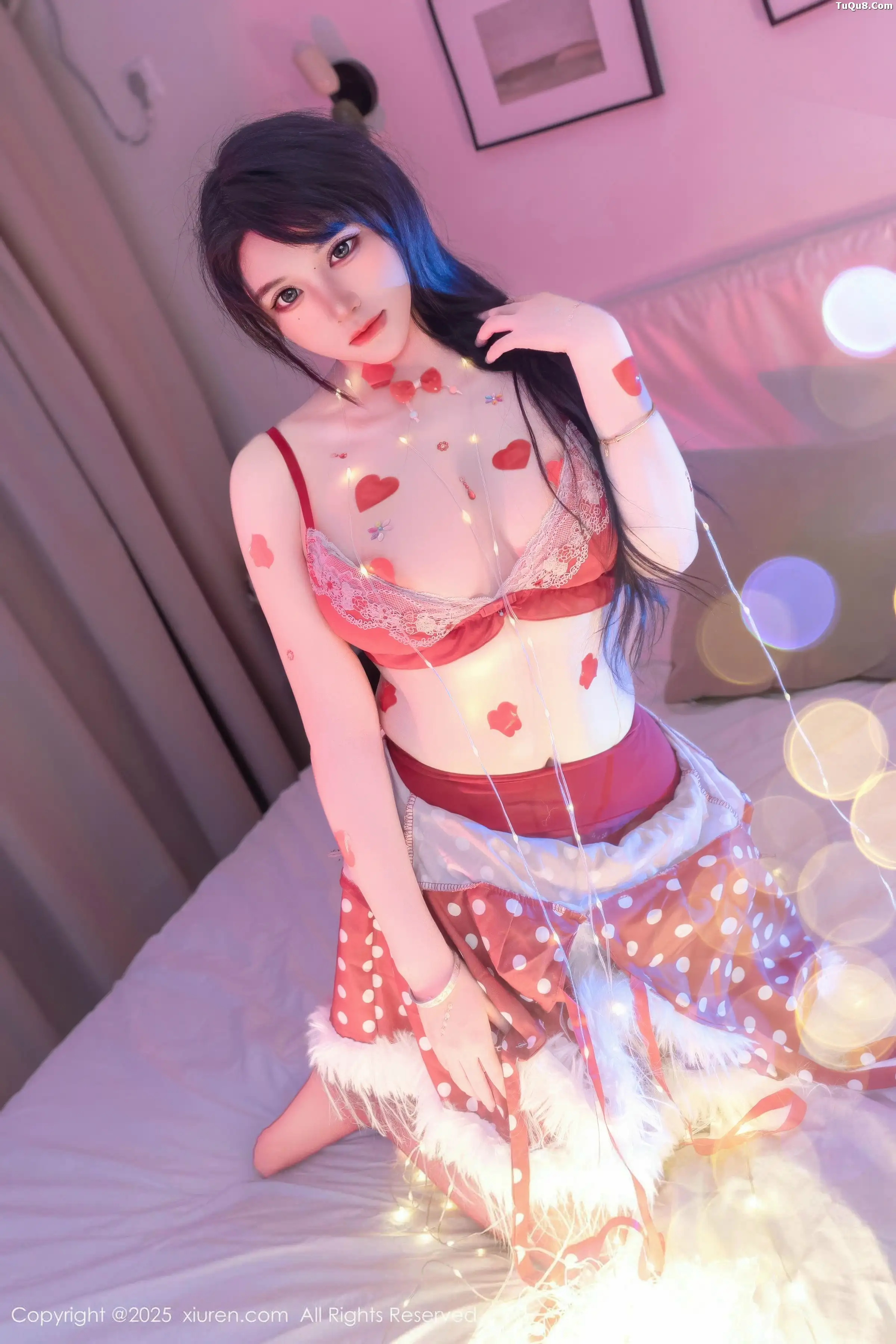 [XiuRen] 20251225 N11154 Xixi loves eating strawberries#[78P]-5