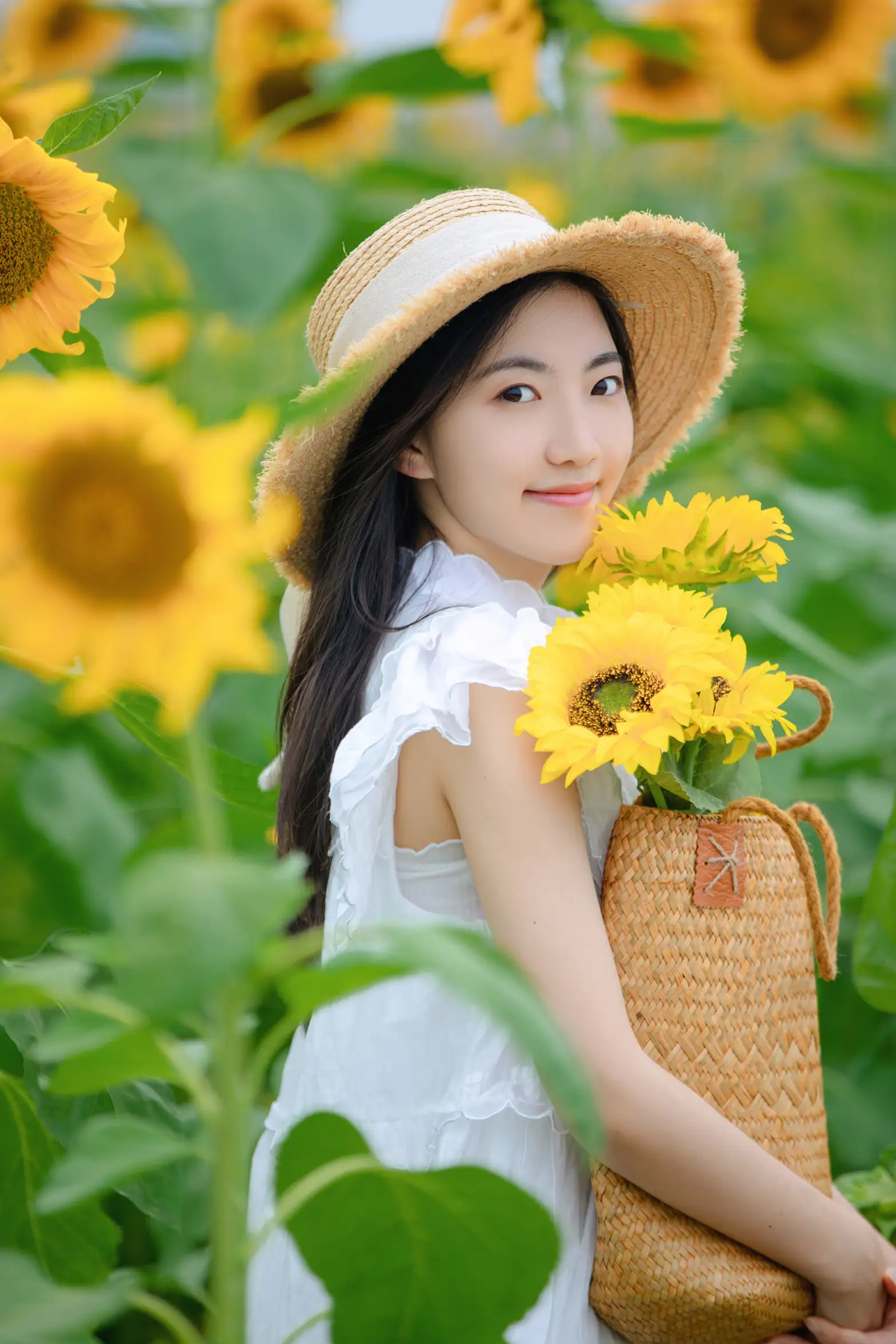 [YITUYU] 2022.08.22 Vol.1766 – Sunflower Girl chestnut#[22P]-10