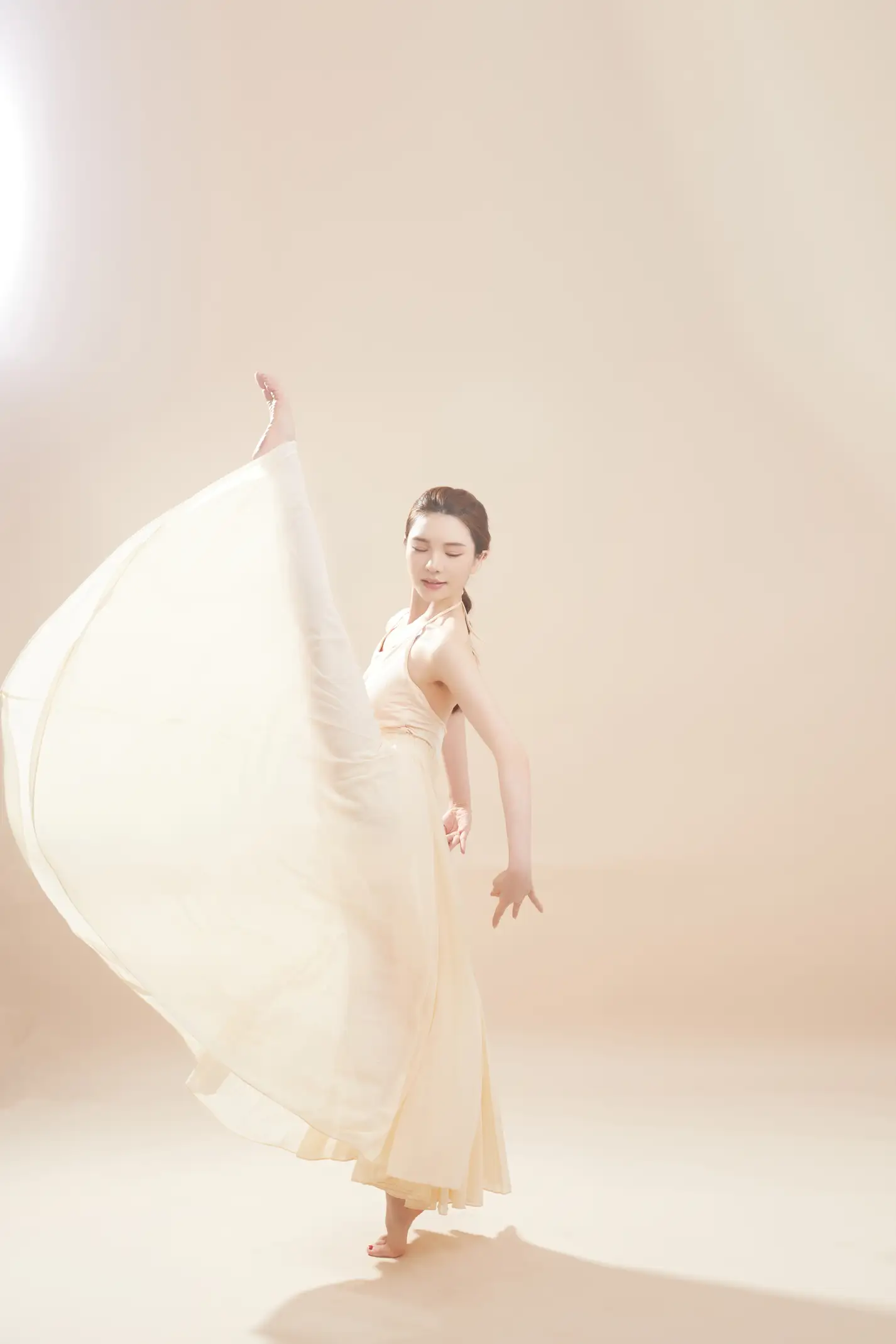 [YITUYU] 2022.09.19 VOL.1990 — Skirt Ao Jiaojun#[22P]-1