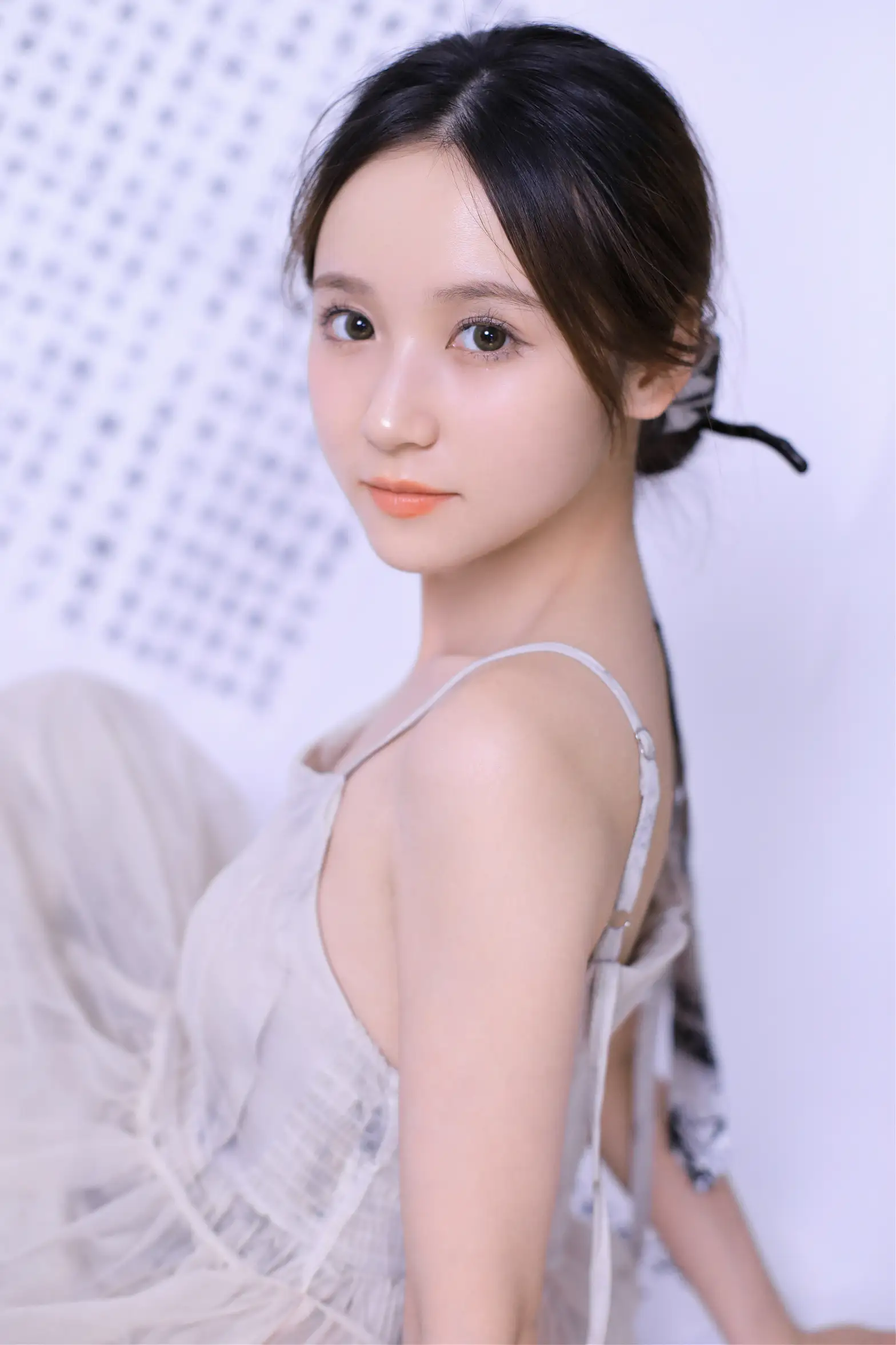 [YITUYU] 2022.11.12 VOL.2424 - Sitting in Leising Ting Listening Do not love toffee#[26P]-8